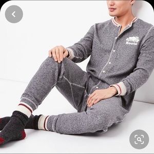 Men’s Roots cabin onesie size XL